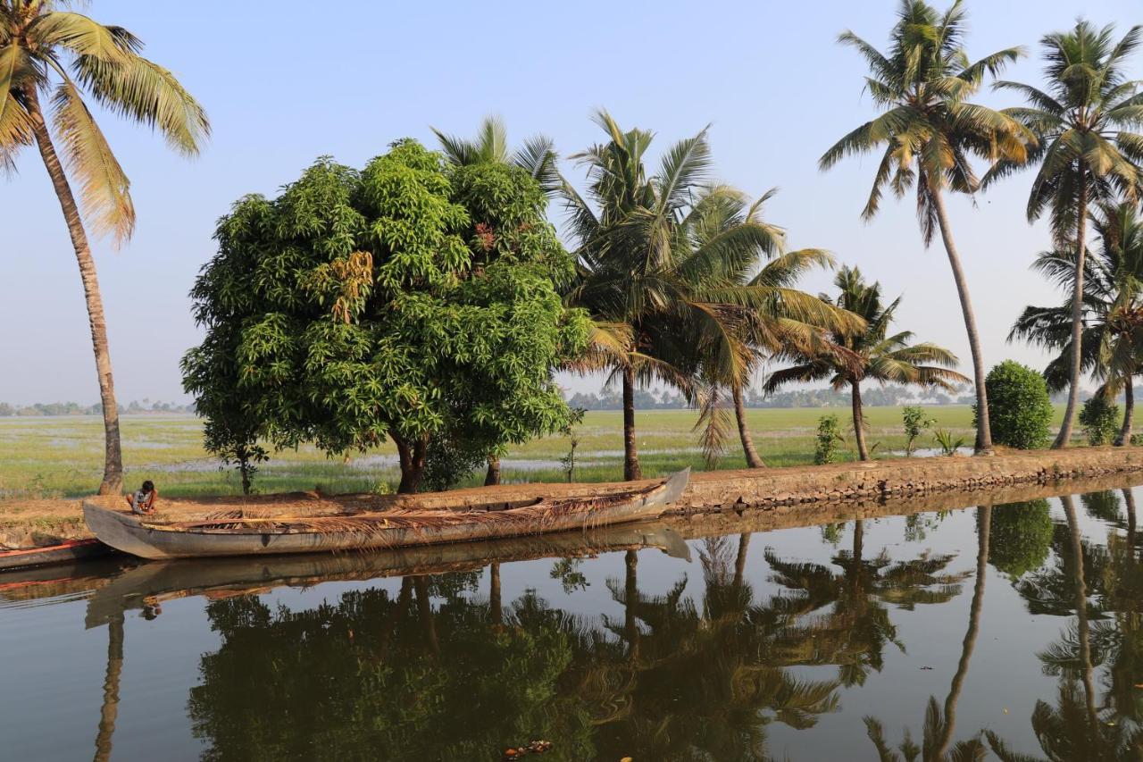 Sreekrishna Houseboat C/O Sreekrishna Ayurveda Panchakarma Centre Hotel Alappuzha Exterior photo